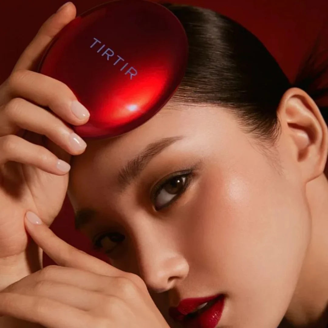 Base Cushion TIRTIR 3 em 1 - Ilumina, Protege e Esconde Todas as Imperfeições