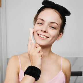 Conjunto Luxo de 3 Faixas - Cabelo e Protetores de Pulsos