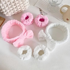 Conjunto Luxo de 3 Faixas - Cabelo e Protetores de Pulsos