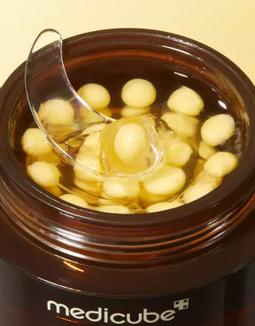 MEDICUBE Creme de Deep Vita C em Cápsulas 55g